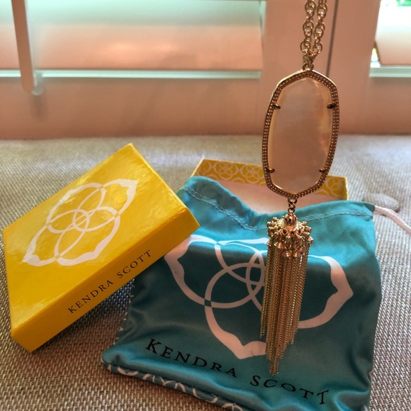 Kendra Scott Jewelry - Kendra Scott necklace